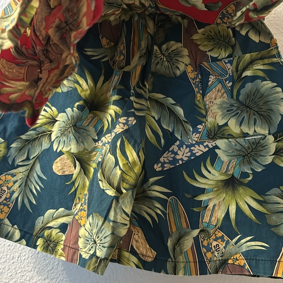 No brand two pack Hawaiian style shorts size 8 - Picture 4 of 4